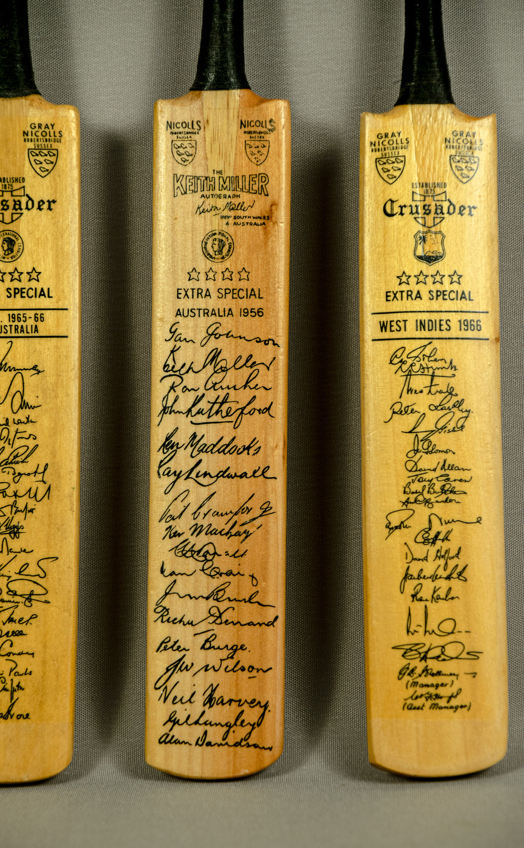 Rare Cricket Souvenir, Miniature Bats, Collection, Signed and autographed