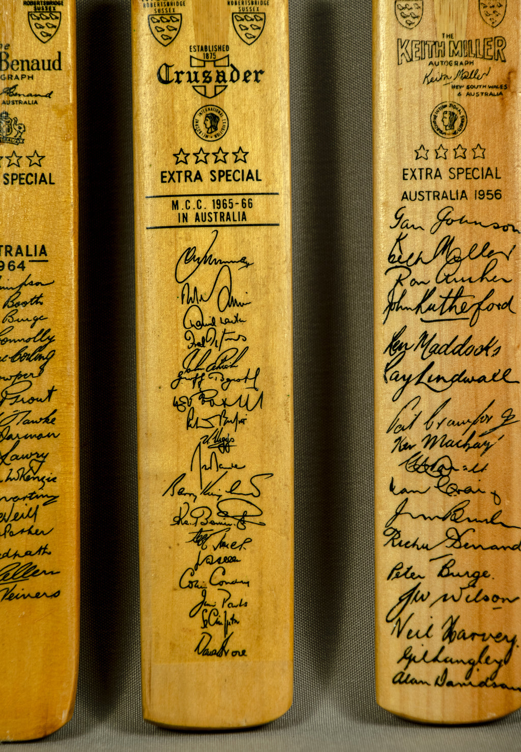 Cricket Bats signed, miniature souvenir, English Cricket team
