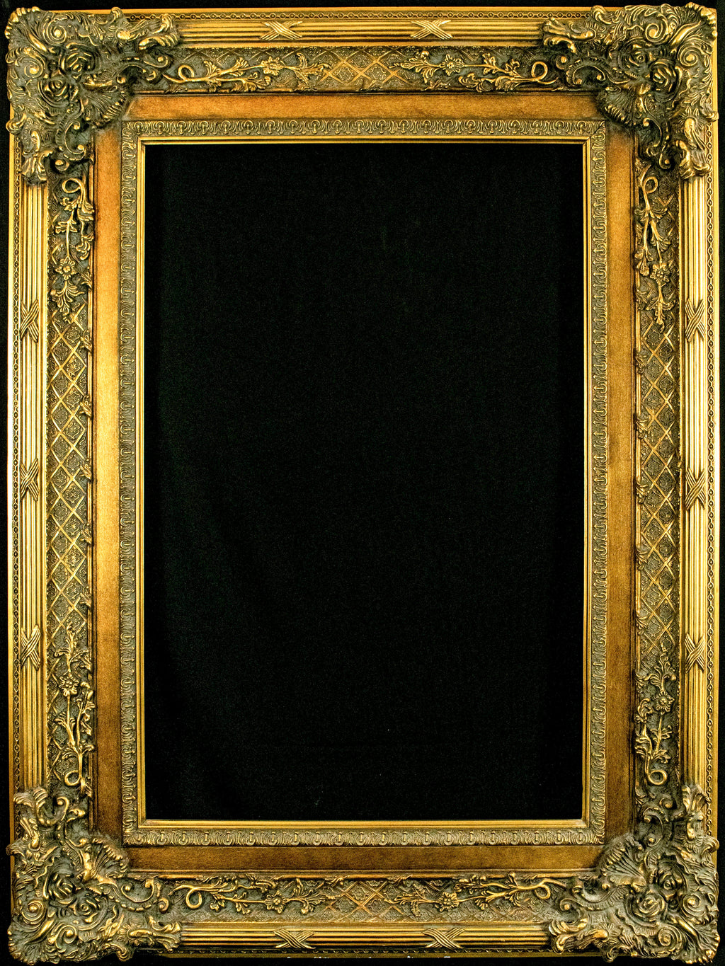 Frame Large Gilded wood and gesso with Picasso print