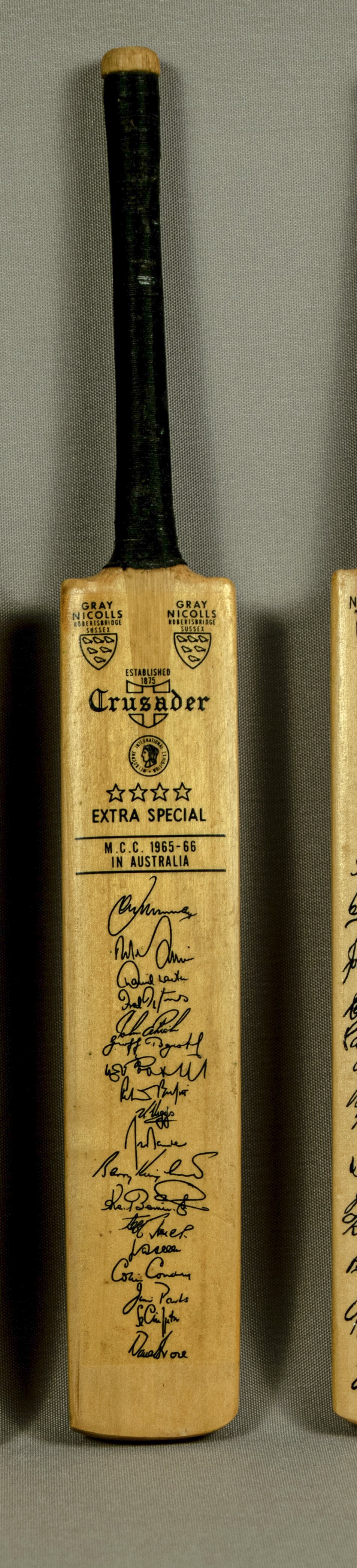 Cricket Bats signed, miniature souvenir, English Cricket team